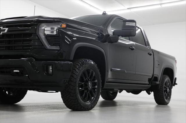 2026 Chevrolet Silverado 2500HD Crew Cab, Standard Bed, High Country, 4WD