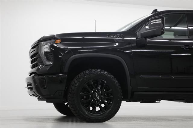 2026 Chevrolet Silverado 2500HD Crew Cab, Standard Bed, High Country, 4WD