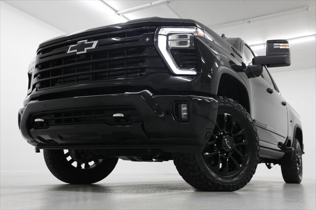 2026 Chevrolet Silverado 2500HD Crew Cab, Standard Bed, High Country, 4WD