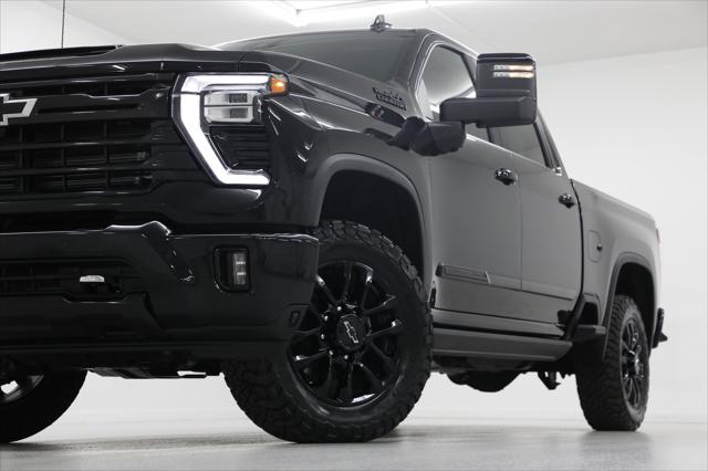 2026 Chevrolet Silverado 2500HD Crew Cab, Standard Bed, High Country, 4WD