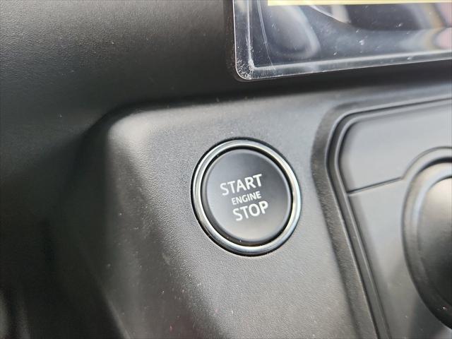 2026 Land Rover Defender P400 Trophy Edition Deep Sandglow