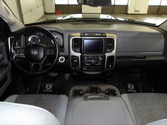 2019 Ram 1500 Classic SLT Crew Cab 4x4 5'7" Box