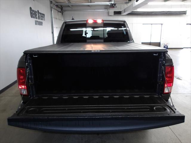 2019 Ram 1500 Classic SLT Crew Cab 4x4 5'7" Box