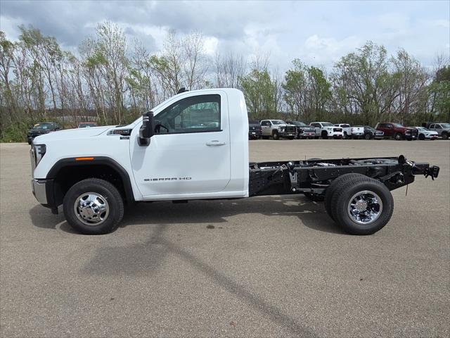 2026 GMC Sierra 3500HD SLE