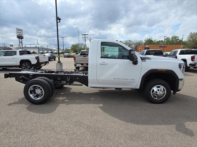 2026 GMC Sierra 3500HD SLE