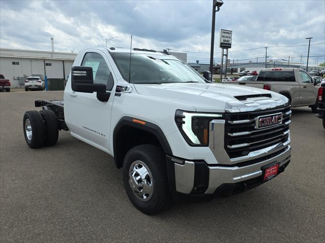 2026 GMC Sierra 3500HD SLE