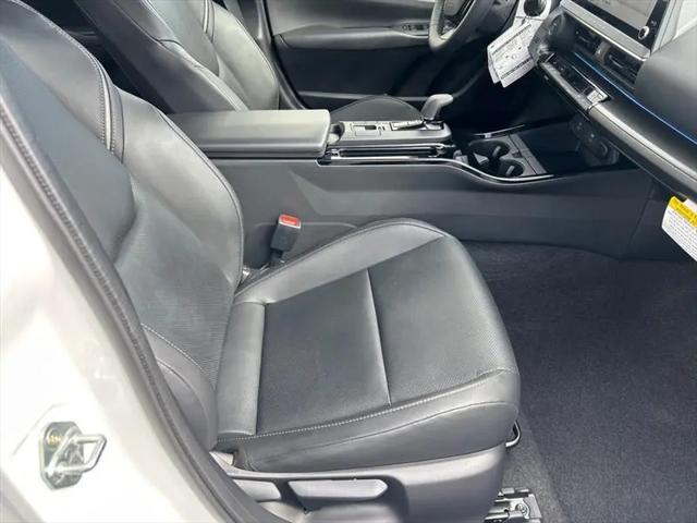 2025 Toyota Prius LE AWD-e
