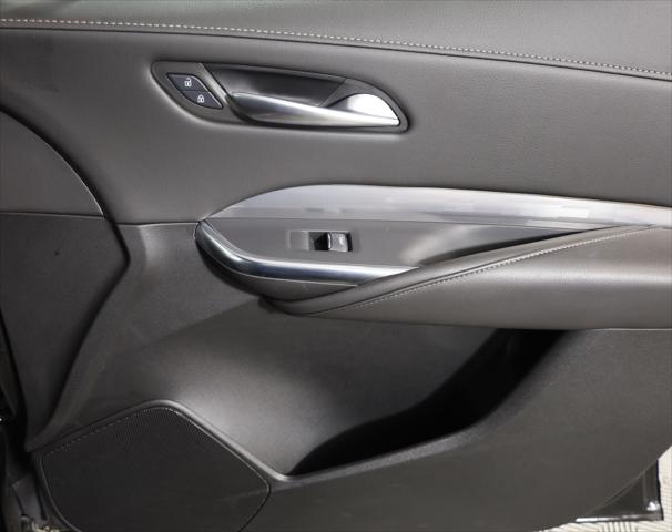 2025 Cadillac XT4 AWD Premium Luxury