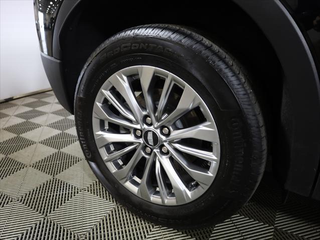 2025 Cadillac XT4 AWD Premium Luxury