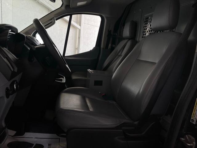 2017 Ford Transit Base
