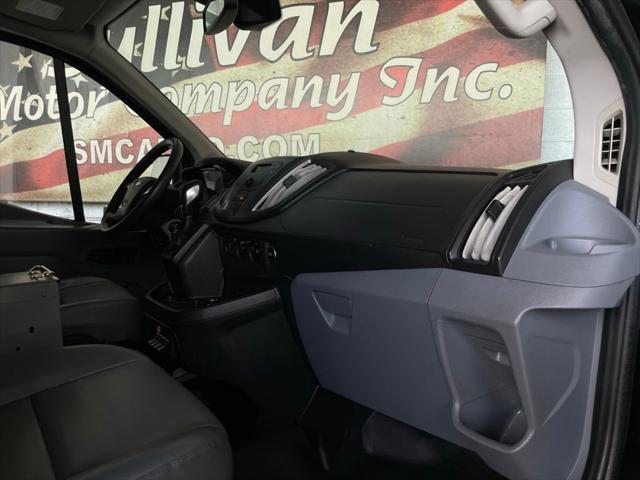 2017 Ford Transit Base