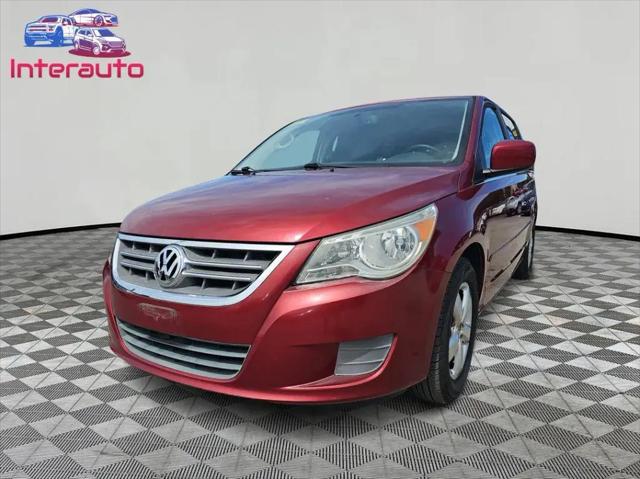 2011 Volkswagen Routan SE for sale in Plainville, MA