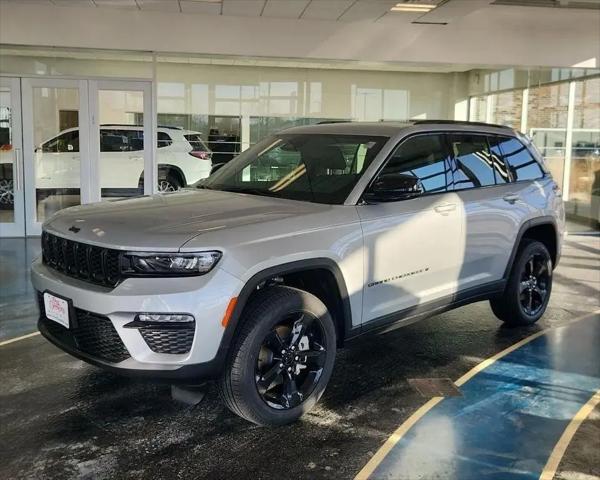 2025 Jeep Grand Cherokee Limited 4x4 for sale in Boone, IA