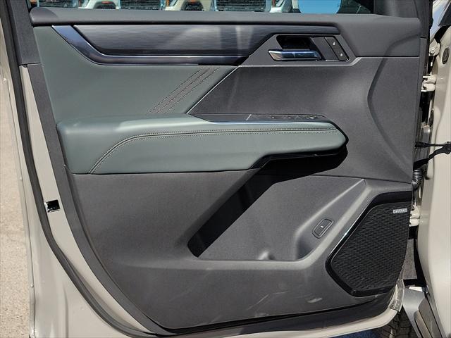 2026 GMC Acadia AT4 AWD