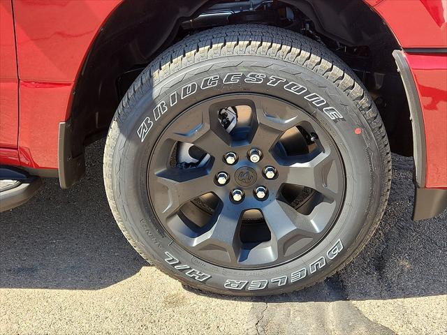 2026 Ram 1500 Express Crew Cab 4x4 5'7" Box