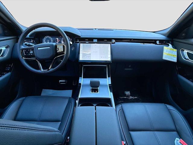 2026 Land Rover Range Rover Velar P250 Dynamic SE