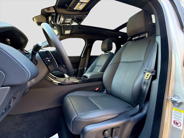 2026 Land Rover Range Rover Velar P250 Dynamic SE