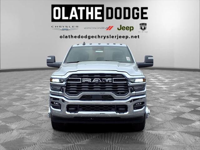 2026 Ram 3500 Big Horn Crew Cab 4x4 8' Box