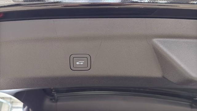 2026 GMC Yukon XL 4WD Elevation