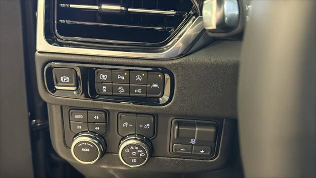 2026 GMC Yukon XL 4WD Elevation