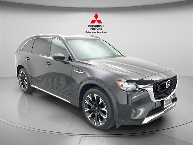 2024 Mazda X-90 Premium