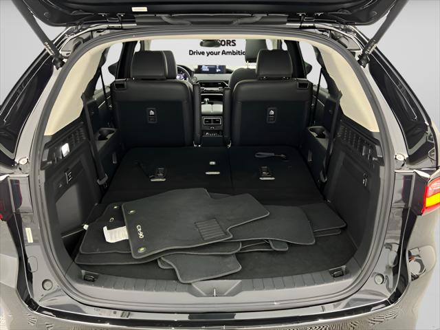 2024 Mazda X-90 Premium