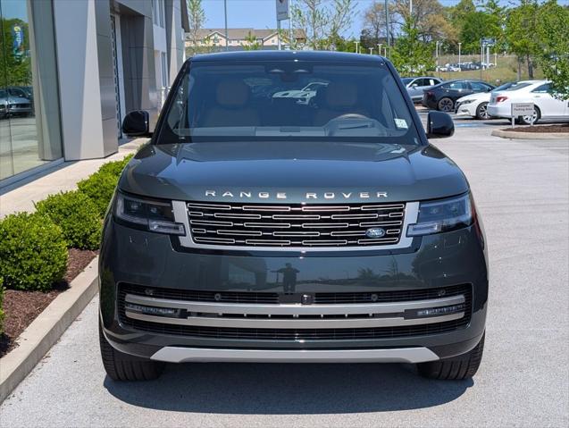 2026 Land Rover Range Rover P400 SE 7 Seat