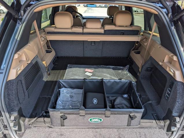 2026 Land Rover Range Rover P400 SE 7 Seat