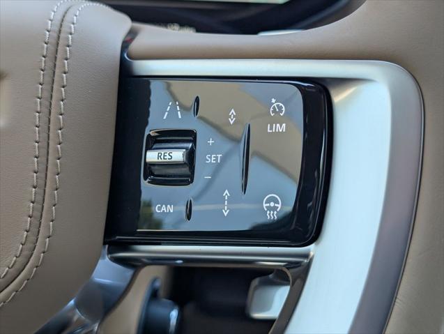 2026 Land Rover Range Rover P400 SE 7 Seat