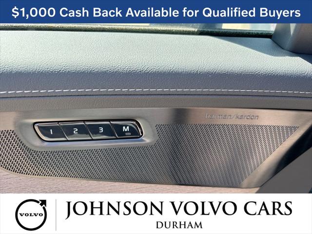 2026 Volvo XC90 Ultra Dark Theme, B6 AWD Gas (mild hybrid), Gasoline, 7 Seats