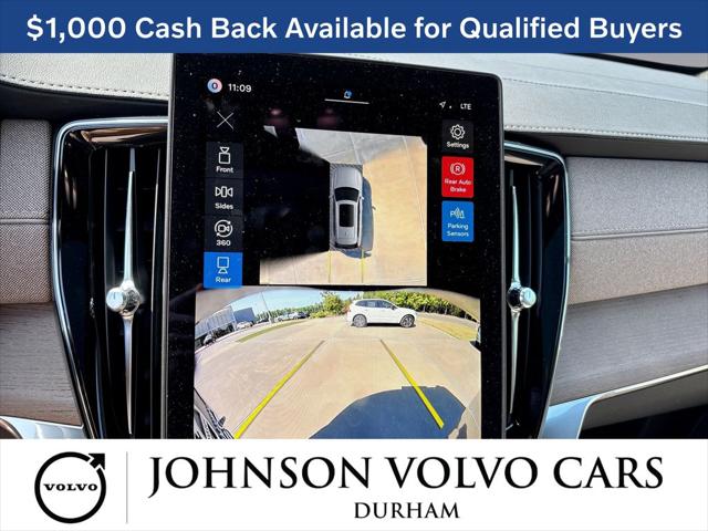 2026 Volvo XC90 Ultra Dark Theme, B6 AWD Gas (mild hybrid), Gasoline, 7 Seats