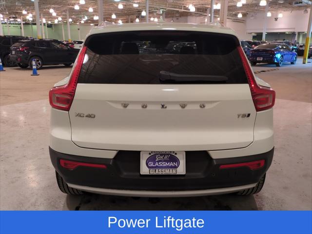 2019 Volvo XC40 T5 Momentum