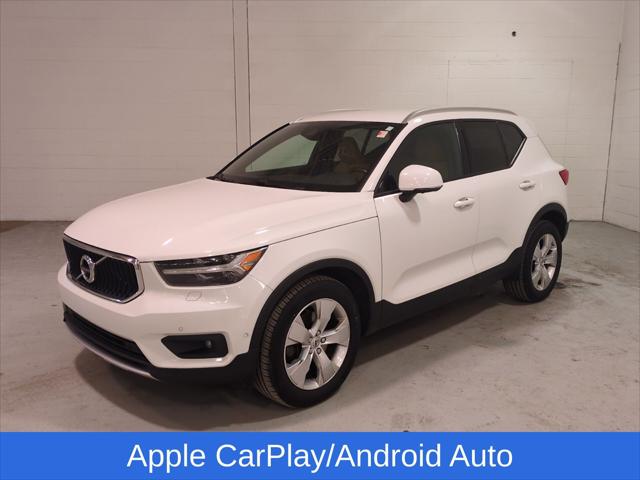 2019 Volvo XC40 T5 Momentum