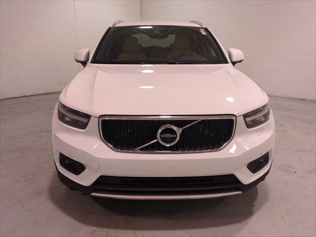 2019 Volvo XC40 T5 Momentum