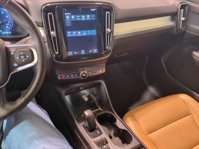 2019 Volvo XC40 T5 Momentum