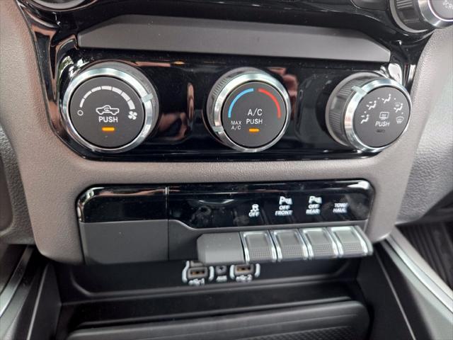 2026 Ram 1500 Big Horn Crew Cab 4x4 57 Box