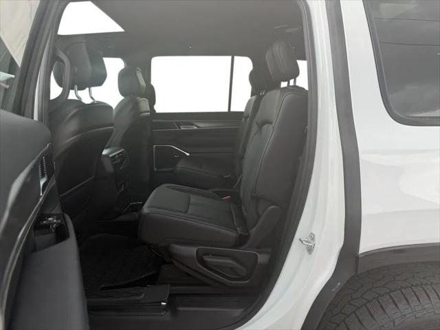 2026 Jeep Grand Wagoneer Upland 4x4