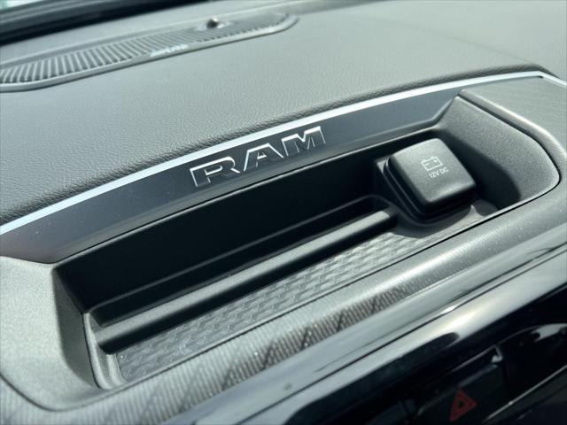 2026 Ram 1500 Big Horn Crew Cab 4x4 5'7" Box
