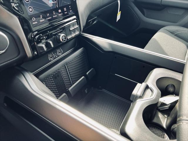 2026 Ram 1500 Big Horn Crew Cab 4x4 5'7" Box