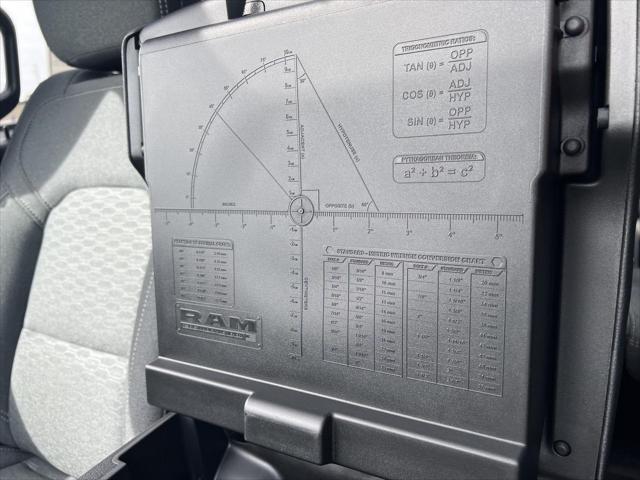 2026 Ram 1500 Big Horn Crew Cab 4x4 5'7" Box