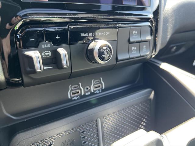 2026 Ram 1500 Big Horn Crew Cab 4x4 5'7" Box