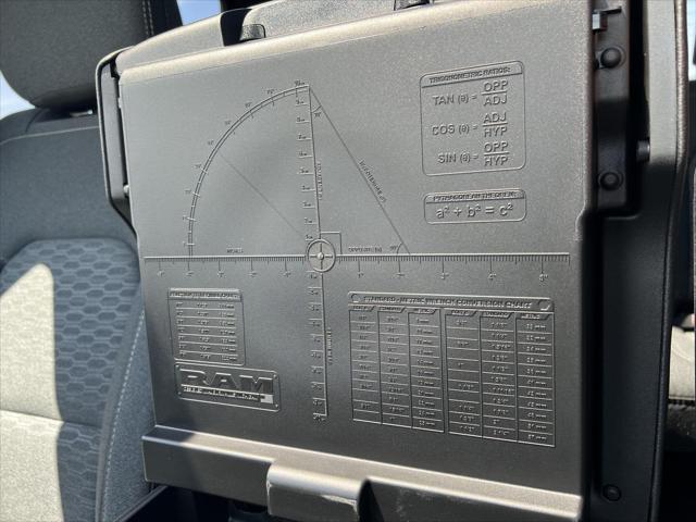 2026 Ram 1500 Big Horn Crew Cab 4x4 5'7" Box