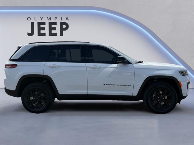 2026 Jeep Grand Cherokee Altitude 4x4