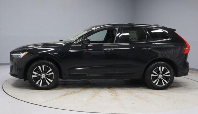 2024 Volvo XC60 Recharge T8 Core Dark Theme