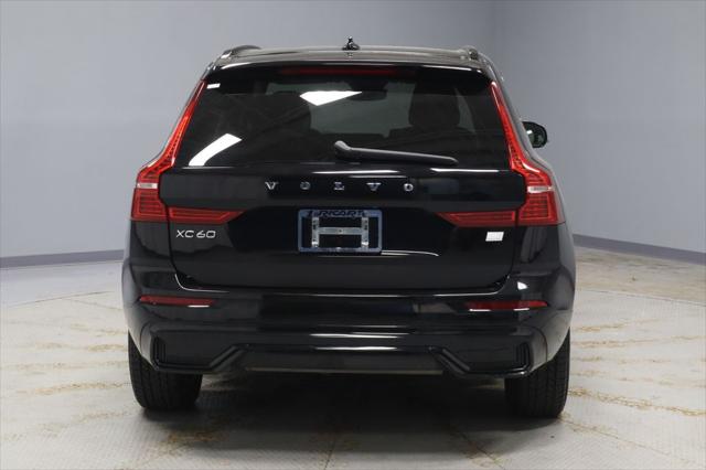 2024 Volvo XC60 Recharge T8 Core Dark Theme