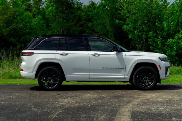 2026 Jeep Grand Cherokee Summit 4x4