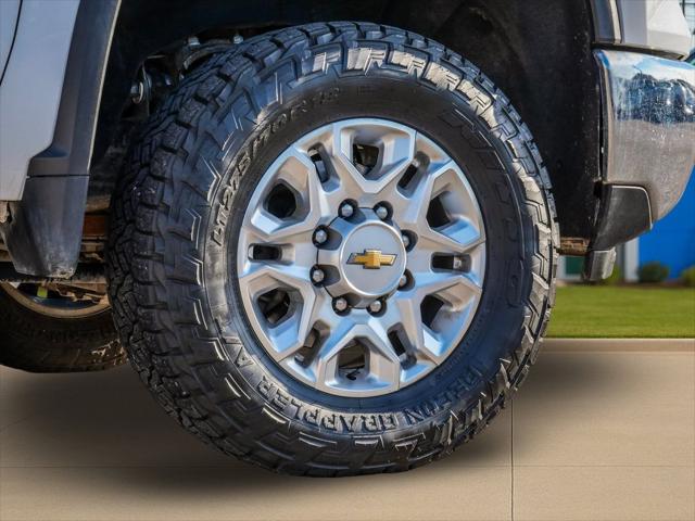 2024 Chevrolet Silverado 2500HD 4WD Crew Cab Standard Bed LT