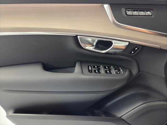 2026 Volvo XC90 Plus, B5 AWD Gas (mild hybrid), Gasoline, Bright, 7 Seats