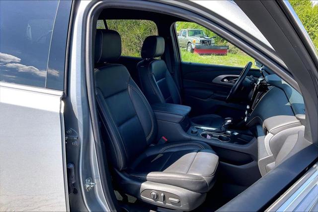 2023 Chevrolet Traverse AWD LT Leather