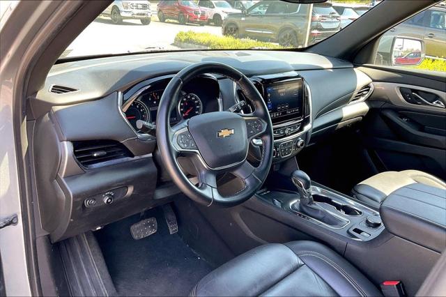 2023 Chevrolet Traverse AWD LT Leather